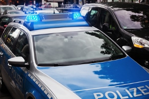 Das Aussageverweigerungsrecht vor Polizei, Staatsanwalt und Gericht gilt nur für Beschuldigte.