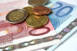 Für ein Führungszeugnis liegen die Kosten zwischen 13 und 17 Euro.