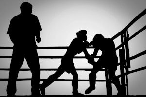 Körperverletzungen im Kampfsport sind aufgrund der Einwilligung der Sportler normalerweise straflos.