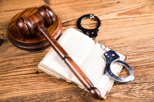 Was bedeutet Vergehen im Strafrecht?